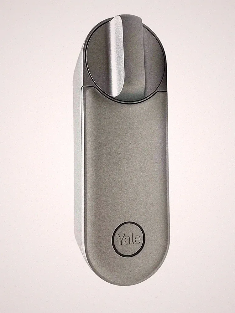 Intelligentes Türschloss Yale Linus Smart Lock L2 silber