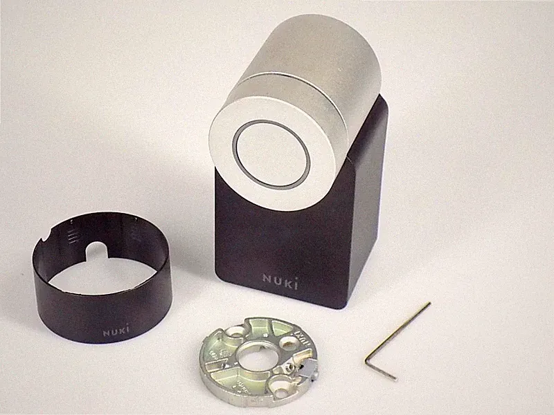 Nuki Smart Lock 010.116 Elektronisches innenseitiges Türschloss, Schwarz