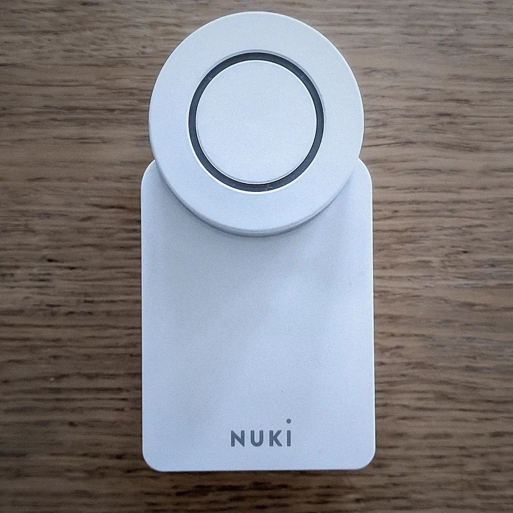 Nuki Smart Lock 3.0 Weiß Bluetooth Türschloss OVP + Montageplatten A/B