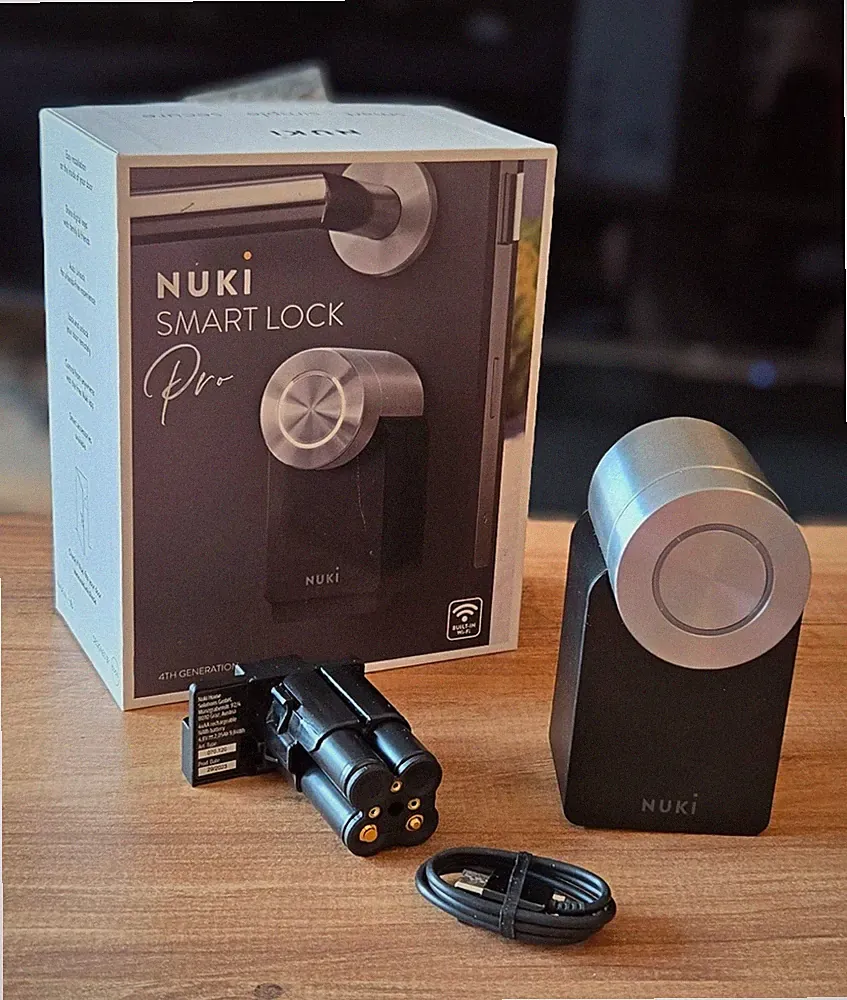Nuki Smart Lock 4.0 Pro – WLAN, Bluetooth & Matter + inkl. Akkupack (OVP)