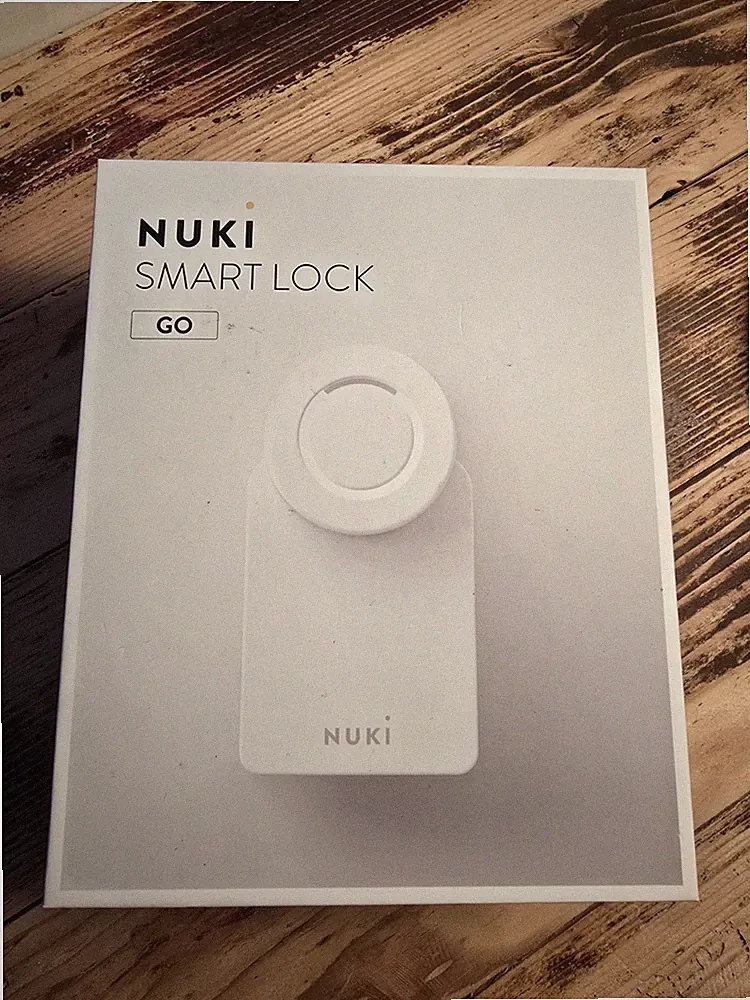 Nuki Smart Lock Go 2025 mit Bluetooth & WLAN, smartes Türschloss für Zutritt