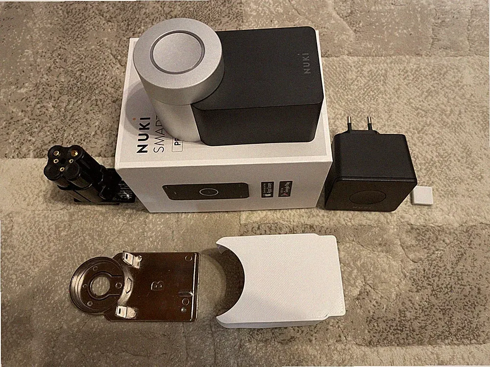 NUKI Smartlock 2.0 + WLAN Bridge + Powerpack + White Cover = Schnäppchen !